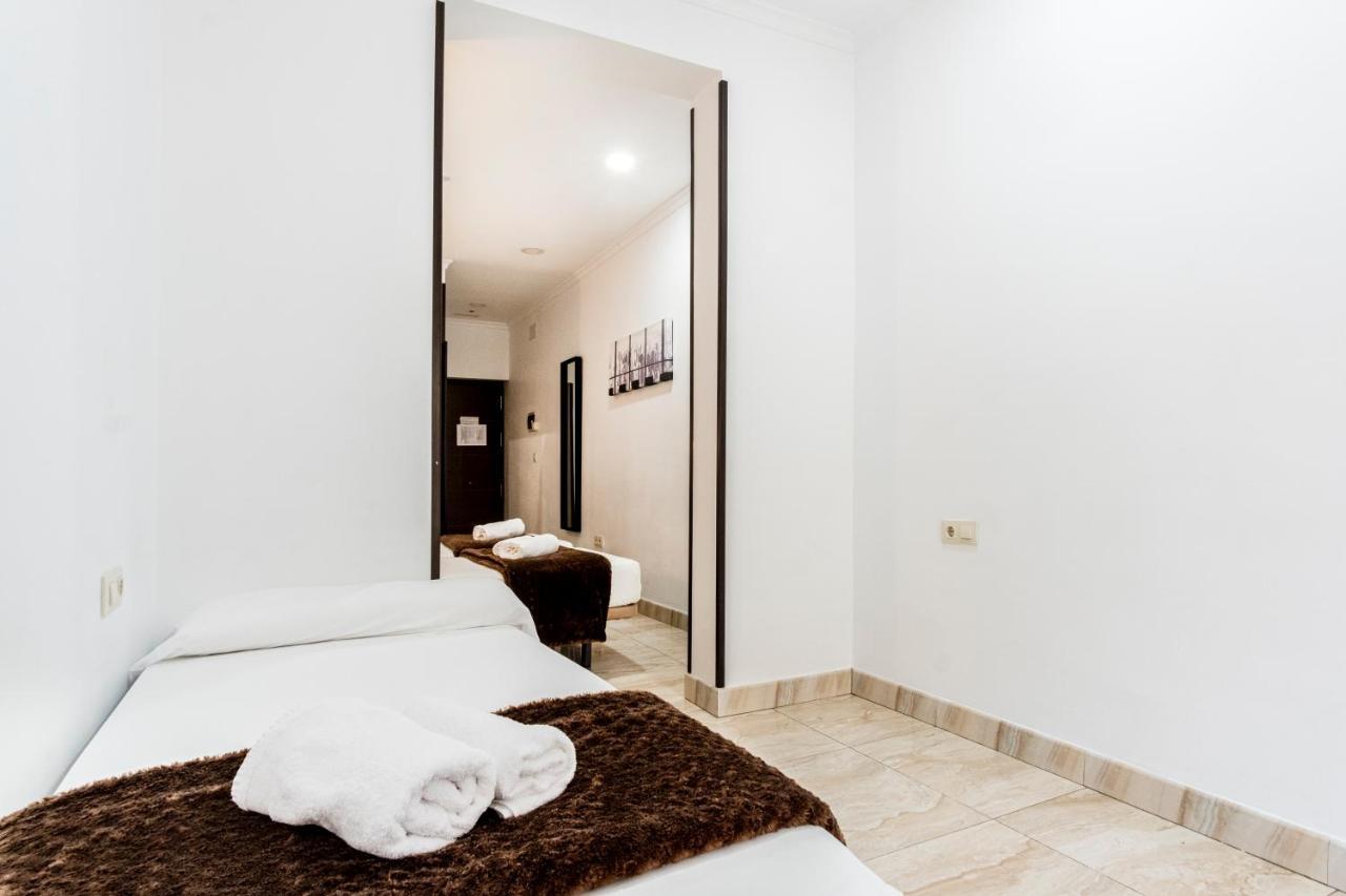 Hostal Rincon De Sol - Centro Madrid - Self Checkin Exterior foto