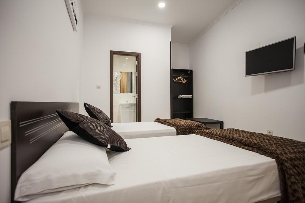 Hostal Rincon De Sol - Centro Madrid - Self Checkin Exterior foto